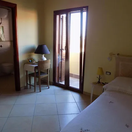 Bed and Breakfast Al Ciclamino 3*